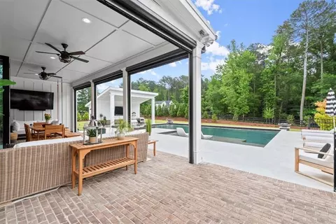 668 Bit Oluck Dr, Suwanee, GA 30024 photo 75