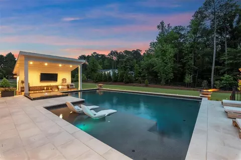 668 Bit Oluck Dr, Suwanee, GA 30024 photo 57