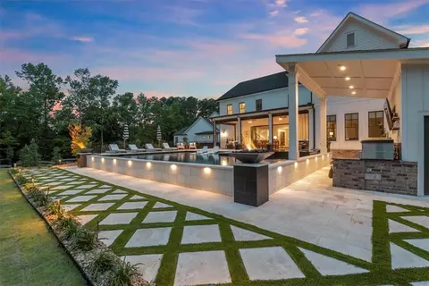 668 Bit Oluck Dr, Suwanee, GA 30024 photo 53