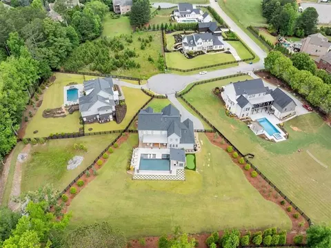 668 Bit Oluck Dr, Suwanee, GA 30024 photo 77