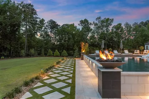 668 Bit Oluck Dr, Suwanee, GA 30024 photo 54