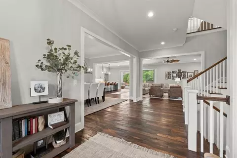 668 Bit Oluck Dr, Suwanee, GA 30024 photo 8