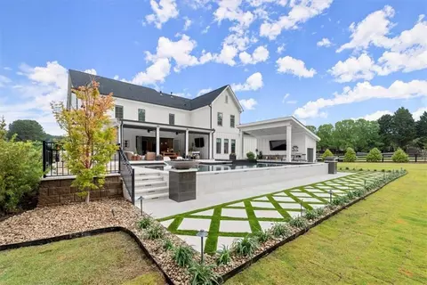 668 Bit Oluck Dr, Suwanee, GA 30024 photo 72