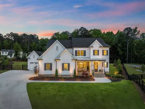 668 Bit Oluck Dr, Suwanee, GA 30024