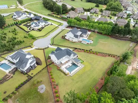 668 Bit Oluck Dr, Suwanee, GA 30024 photo 78