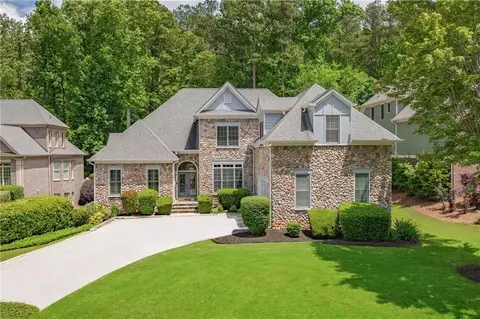 656 Chestatee Creek Dr NW, Acworth, GA 30101