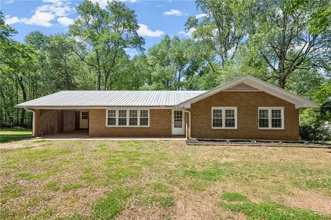 277 Mckie Rd, Commerce, GA 30530