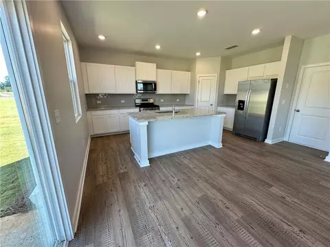 757 Ruddy Dr, Grayson, GA 30017 photo 11