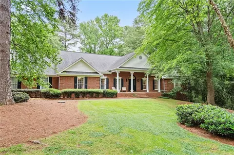 2156 Woodland Ct, Jonesboro, GA 30236
