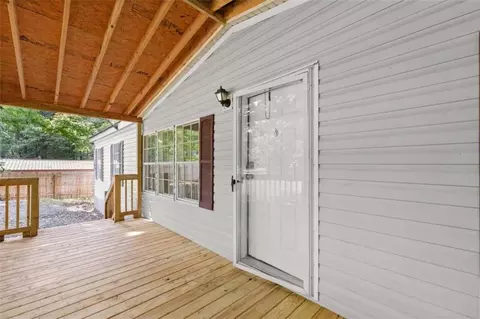 815 Garrison Rd, Lula, GA 30554 photo 5
