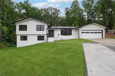 4105 Tahoe Ct, Stone Mountain, GA 30083