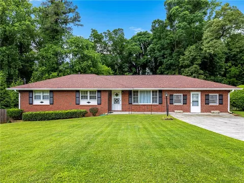 3591 Oak St, Duluth, GA 30096