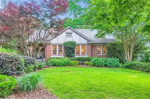 20 Dartmouth Ave, Avondale Estates, GA 30002