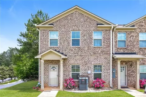 7424 Pine Brook Rd, Stockbridge, GA 30281