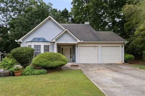4962 Wynhurst Way, Stone Mountain, GA 30088