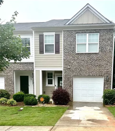 6357 Kennonbriar Ct, Lithonia, GA 30058
