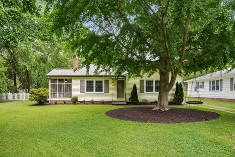 329 Freyer Dr NE, Marietta, GA 30060