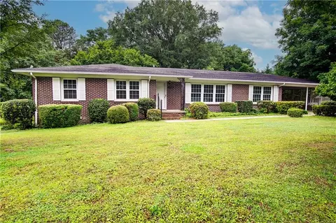 113 Valley Cir, Calhoun, GA 30701