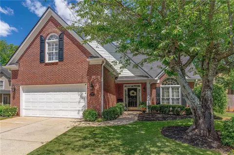 3720 Summer Rose Ct, Chamblee, GA 30341