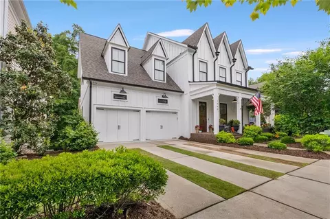 1040 Crossvine Rd, Roswell, GA 30075