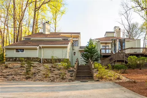 673 Colston Rd SW, Marietta, GA 30064