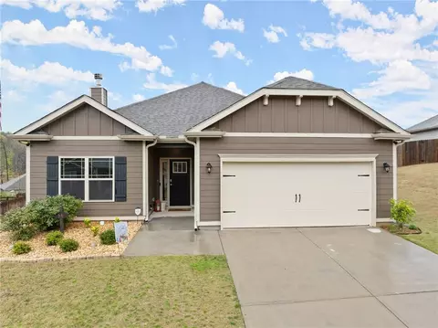 66 Pinion Dr, Dawsonville, GA 30534