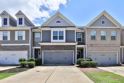 829 Arbor Crowne Dr, Lawrenceville, GA 30045