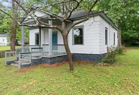 2404 Macon Dr SW, Atlanta, GA 30315