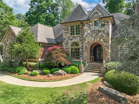 2503 Northern Oak Dr, Braselton, GA 30517