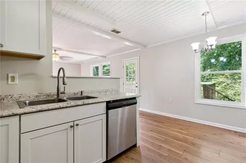 2856 Pinecrest Dr, Gainesville, GA 30504 photo 11