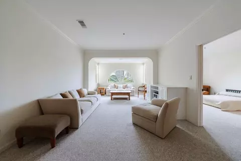 2499 Peachtree Rd NE #702, Atlanta, GA 30305