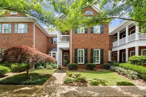 8430 Parker Pl, Roswell, GA 30076