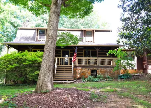 688 Wrights Hollow Rd SE, Calhoun, GA 30701