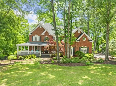 325 Virginia Gln, Milton, GA 30004