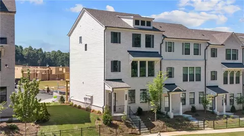 2717 Harrison Dr, Lawrenceville, GA 30044
