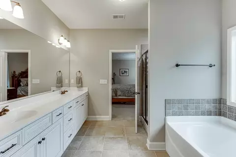 5582 Leaf Ridge Ln, Buford, GA 30518 photo 38