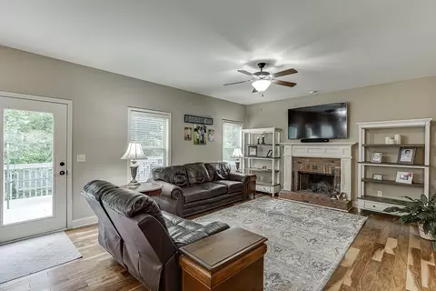 5582 Leaf Ridge Ln, Buford, GA 30518 photo 8