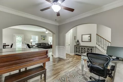 5582 Leaf Ridge Ln, Buford, GA 30518 photo 6