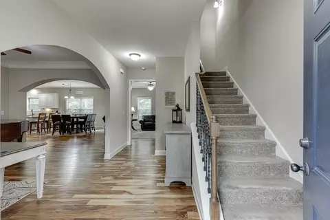 5582 Leaf Ridge Ln, Buford, GA 30518 photo 4