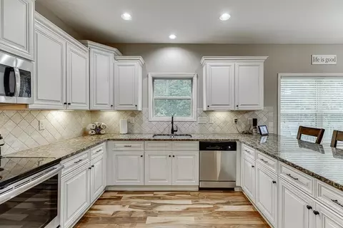 5582 Leaf Ridge Ln, Buford, GA 30518 photo 18