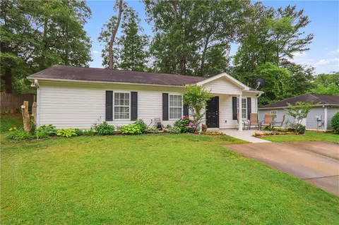 867 Claxton Dr SW, Mableton, GA 30126