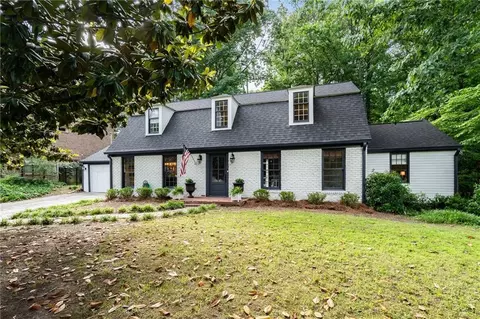 989 Winding Creek Trl NW, Atlanta, GA 30328