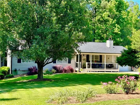 83 Meadowbrook Ln, Dallas, GA 30157