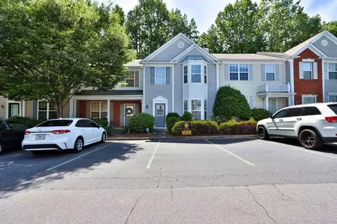 2744 Ashleigh Ln, Alpharetta, GA 30004