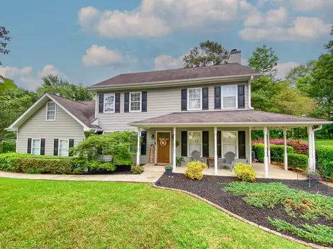 2074 Rockdale Cir, Snellville, GA 30078