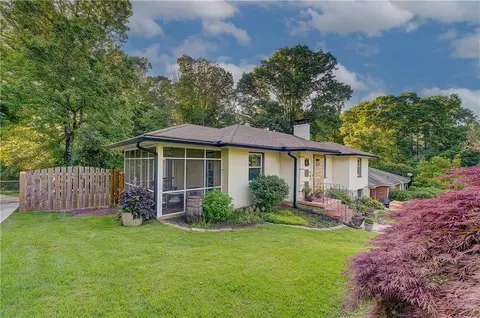 624 Willivee Dr, Decatur, GA 30033