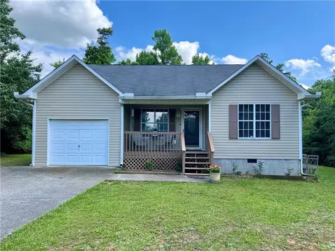 221 Prater Dr SE, Calhoun, GA 30701