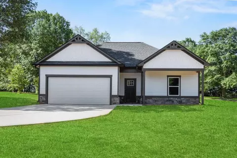 10557 Royston Hwy, Royston, GA 30662