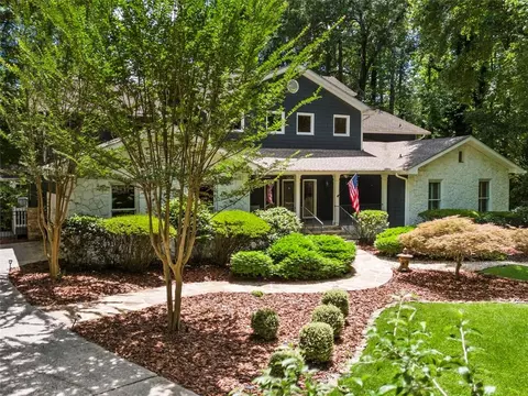 1775 Riverside Rd, Roswell, GA 30076