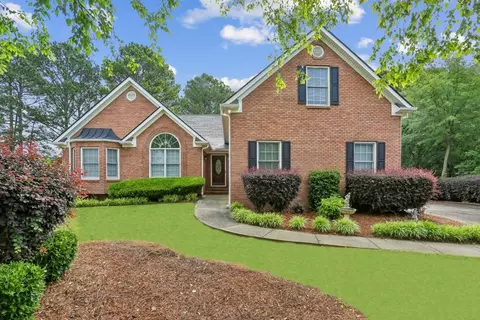 4054 Pate Ridge Ct, Loganville, GA 30052